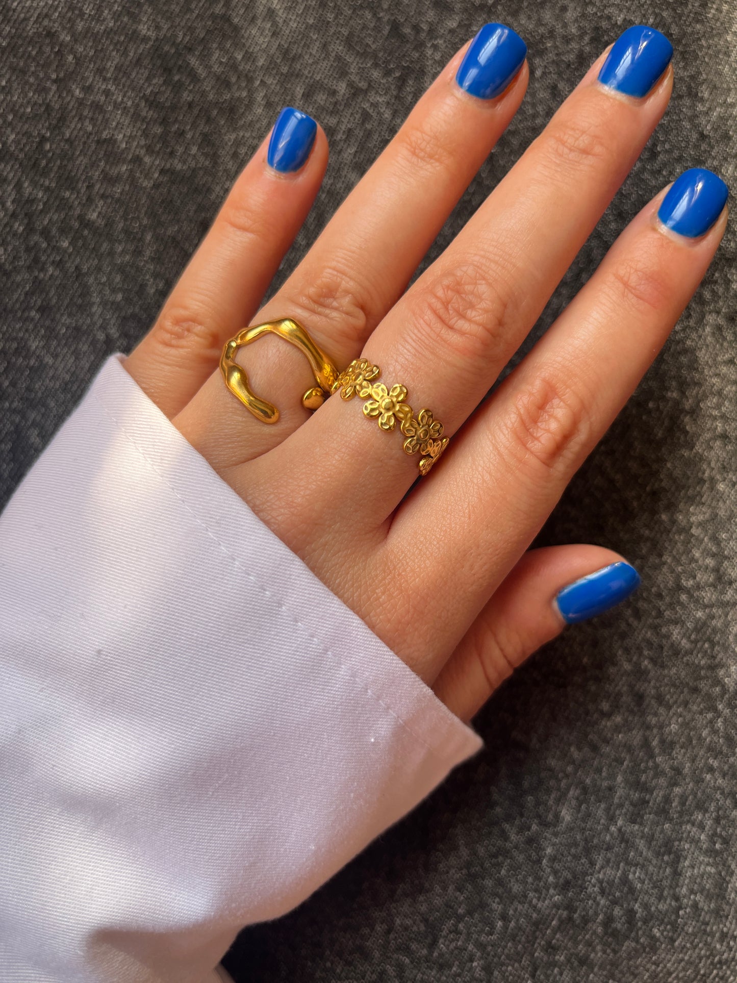 Daisy ring
