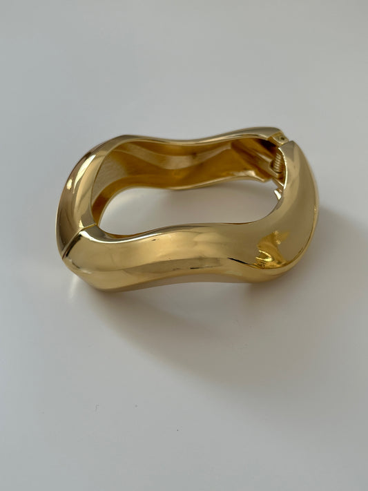 Lily Gold Bangle