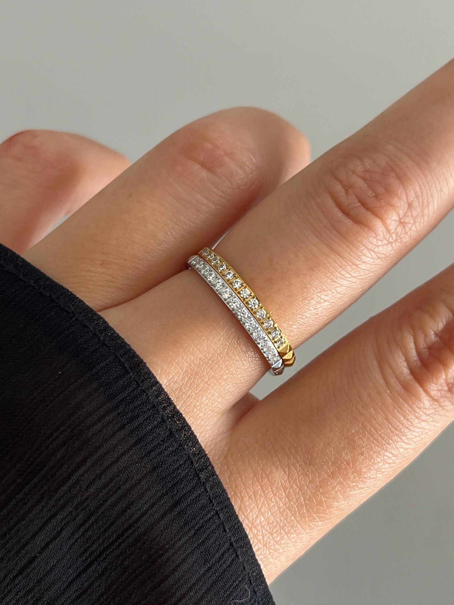 Gold Minimal Ring