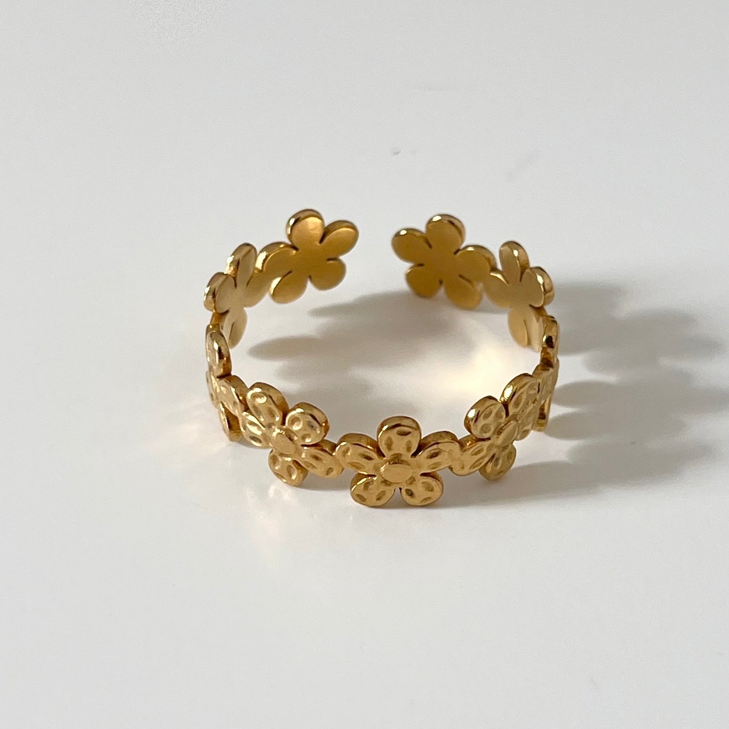 Daisy ring