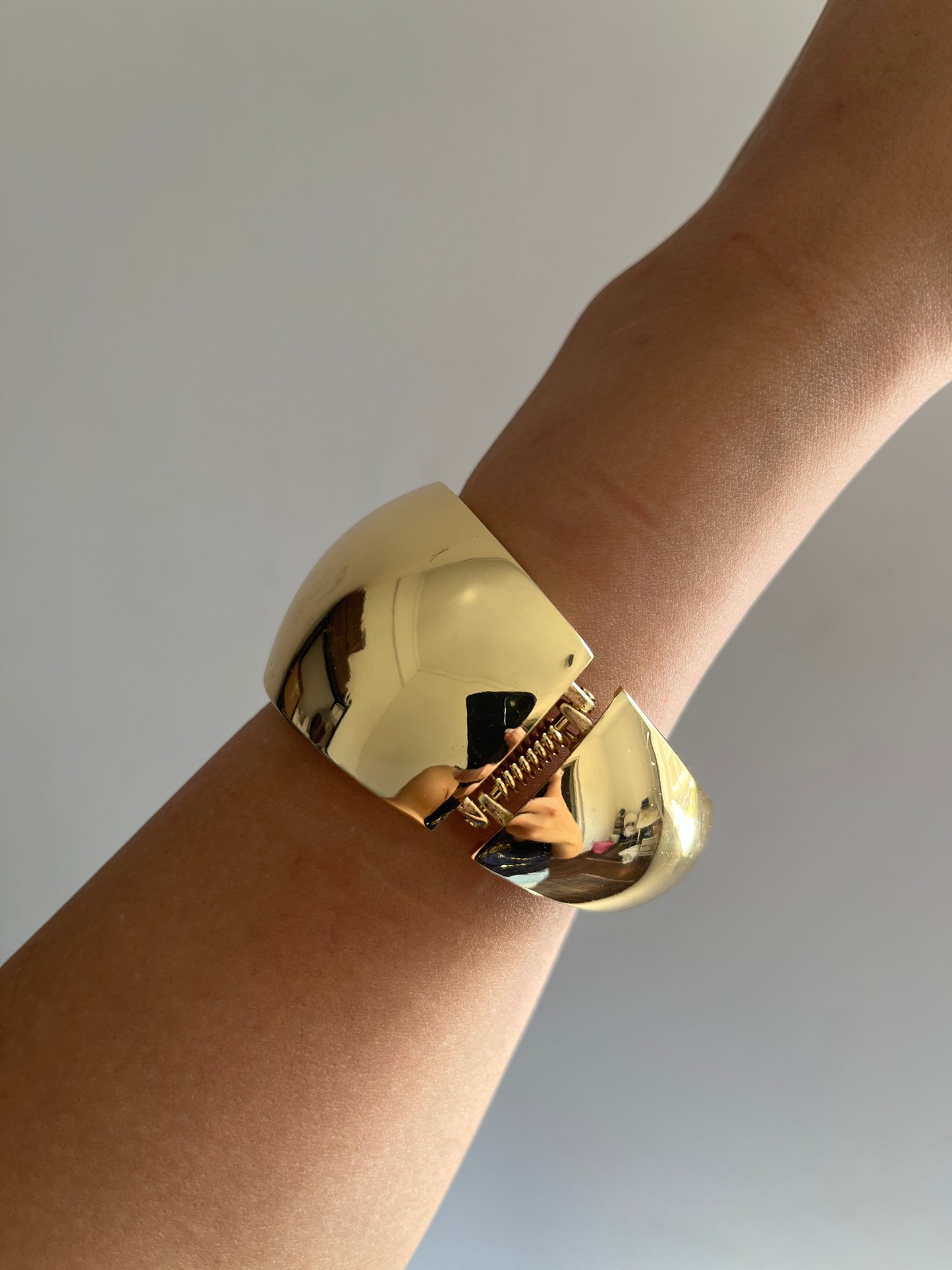 Clara Gold Bangle