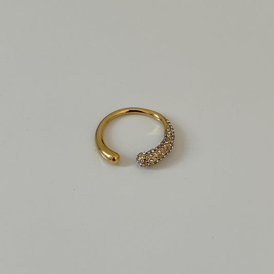 Dazzle Ring
