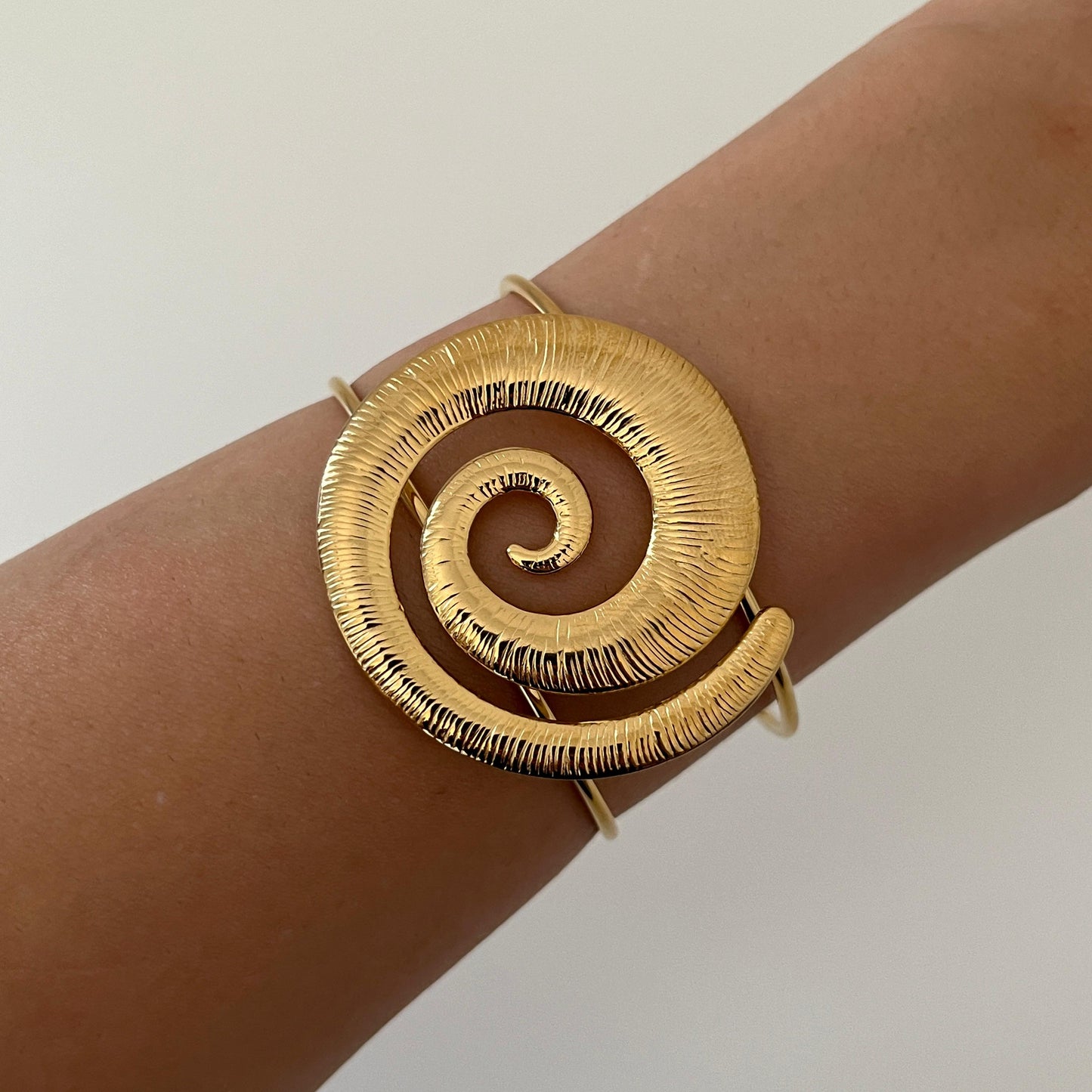 Swirl Gold Bangle