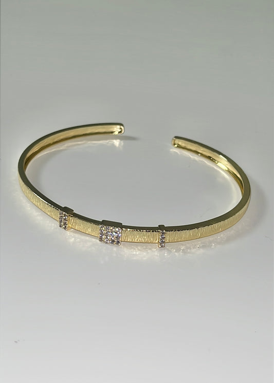 Dainty Gold Bangle