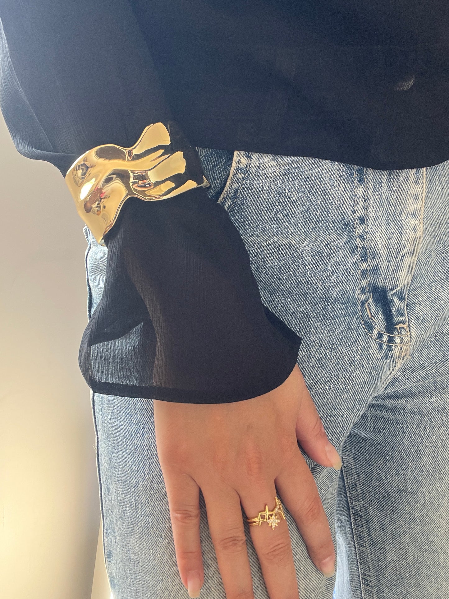 Nova Gold Bangle